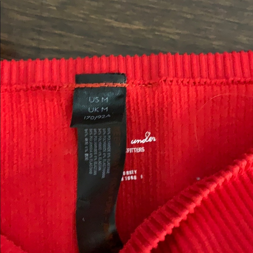 red urban outfitters crop top - Picture 2 of 2